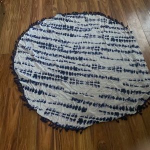 Mudd Beach blanket/sarong/shawl with carrying pouch